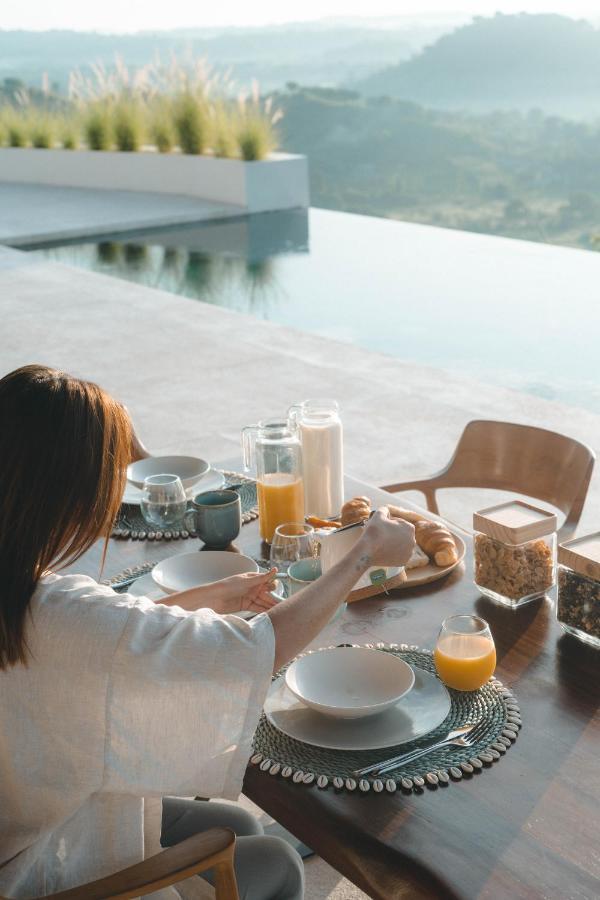 Luxury Ocean View Villas With Private Cook And Free Gym Membership Kuta  Dış mekan fotoğraf