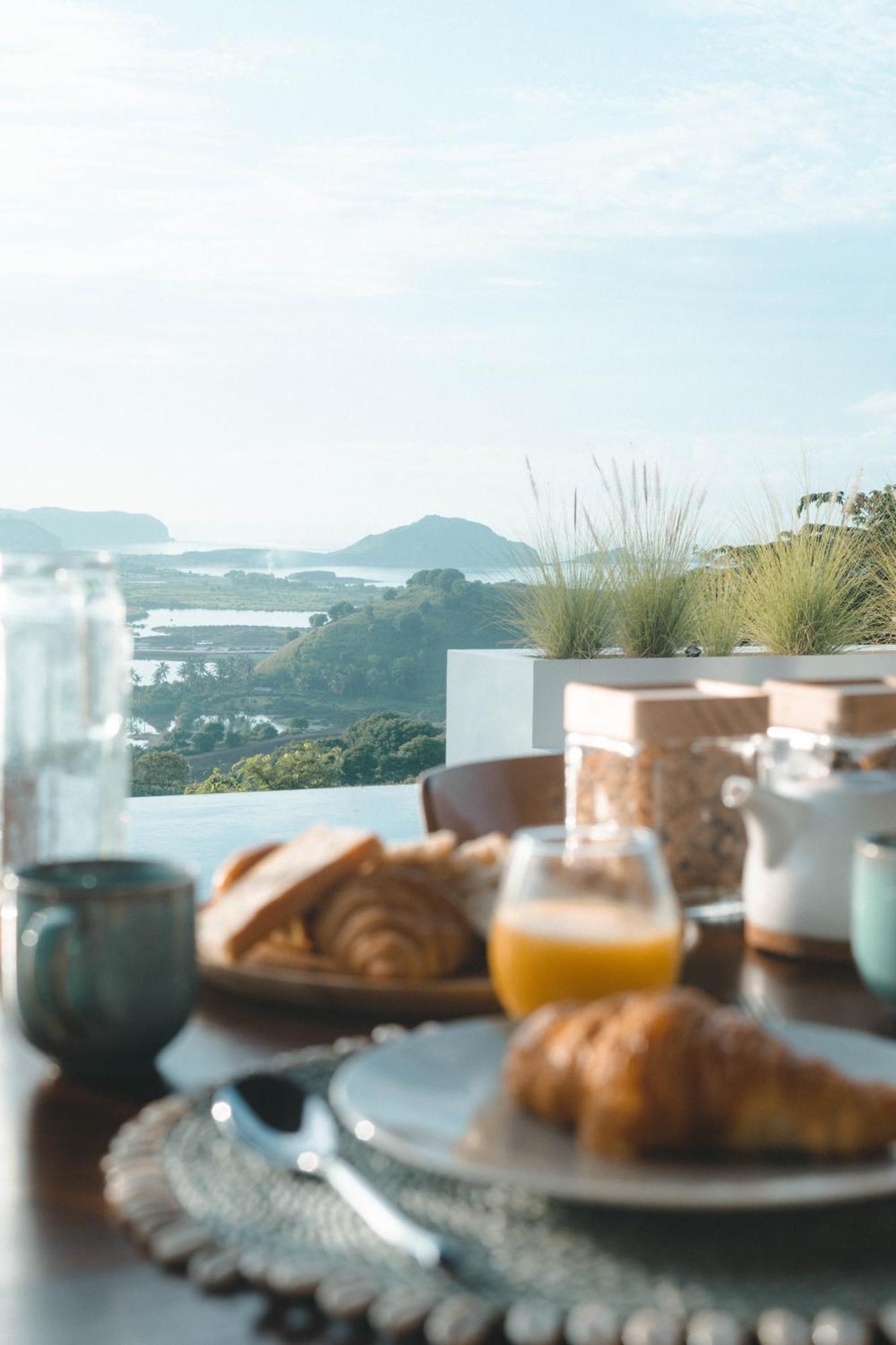 Luxury Ocean View Villas With Private Cook And Free Gym Membership Kuta  Oda fotoğraf